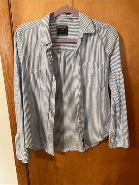 Abercrombie & Fitch Light Blue and White Striped Button-Down Shirt